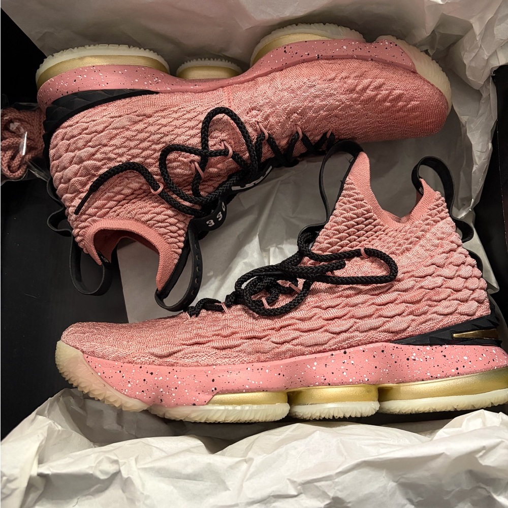 LeBron All Star 15 - Picture 3 of 4